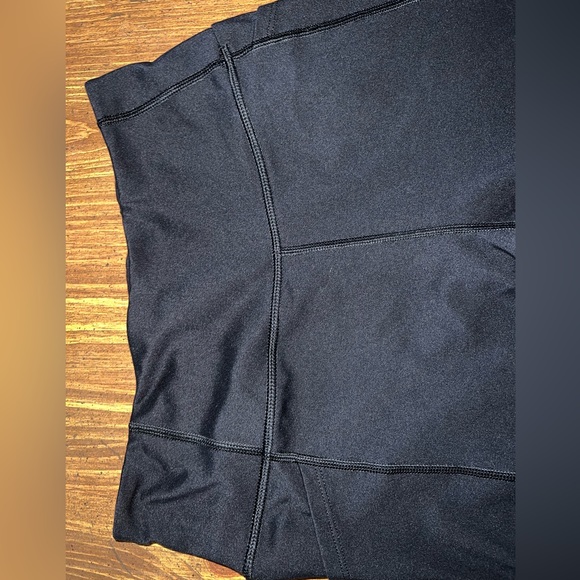 Victoria’s Secret High-Rise Pocket leggings - Picture 2 of 8